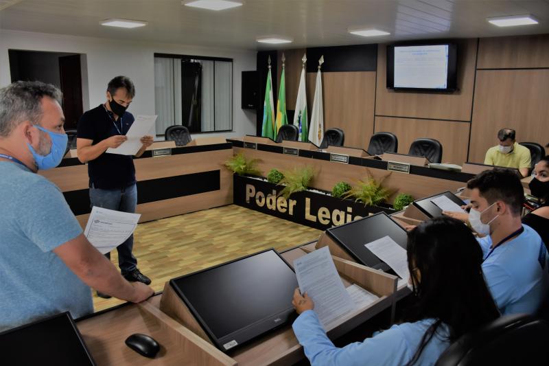 Visando ações de conscientização nos bairros, Câmara sedia treinamento da Sanepar